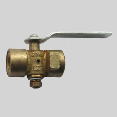 Фотография товара - Кран трехходовой под манометр 11Б18бк Ду 15 с ручкой